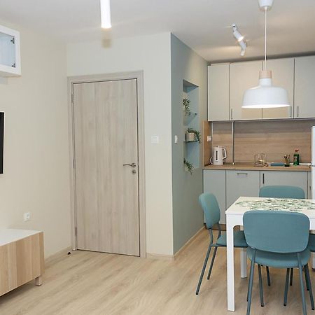 The Blue Apartment - 1Bd With A Cozy Balcony By Flat Mаnager Варна Екстериор снимка