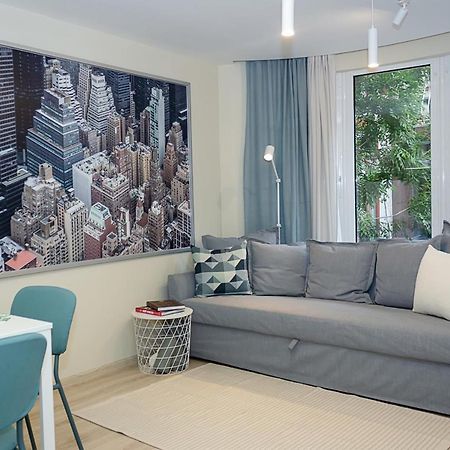 The Blue Apartment - 1Bd With A Cozy Balcony By Flat Mаnager Варна Екстериор снимка