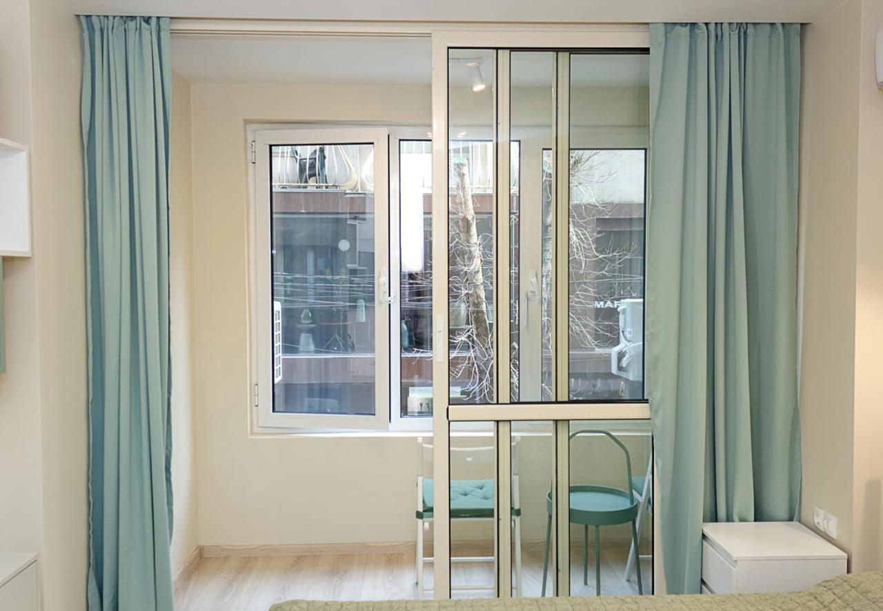 The Blue Apartment - 1Bd With A Cozy Balcony By Flat Mаnager Варна Екстериор снимка